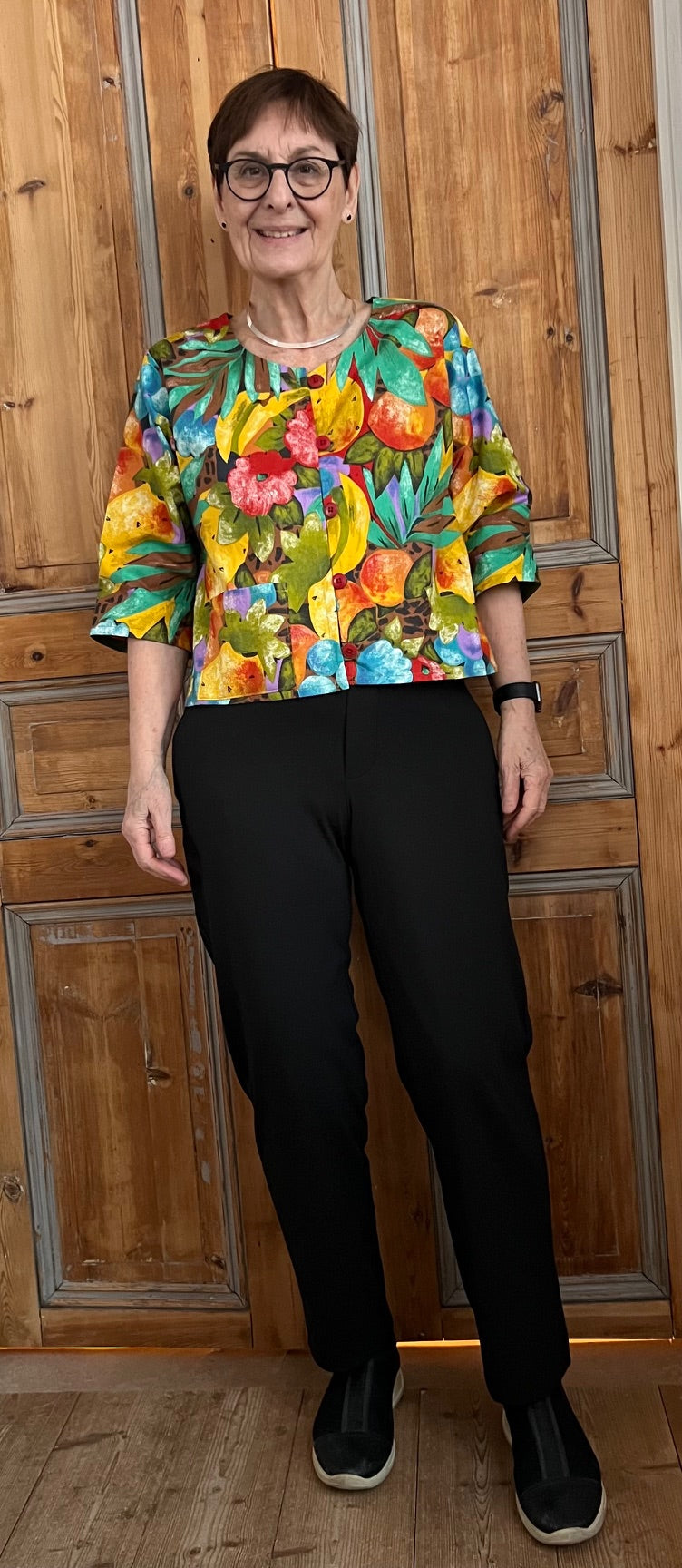 Liten jacka i återbrukat bomullstyg från Ulla Jacobsson Design, hållbart mode från Järvsö